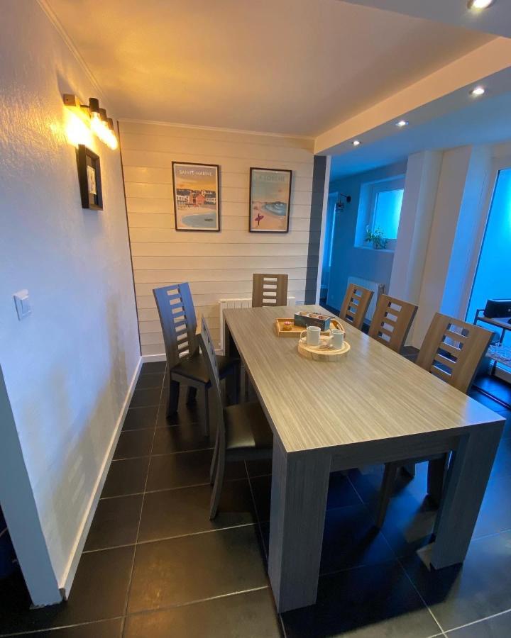 Appartement en entrée de ville avec balneo Pont-lʼAbbé Extérieur photo